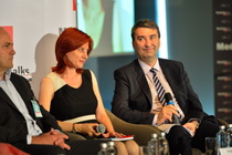 Angela Galeta – Director Fundaţia Vodafone România & Cristian Dimitriu - Director editorial Mediafax Group